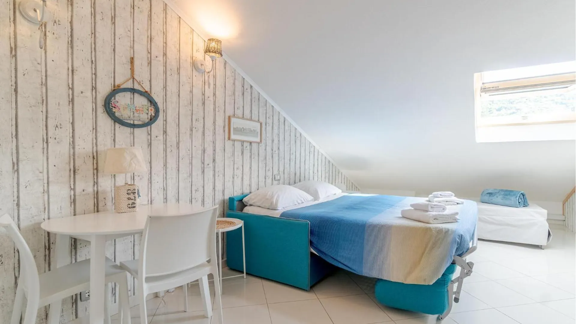 Gorgeous Apartment In Levanto With Kitchen