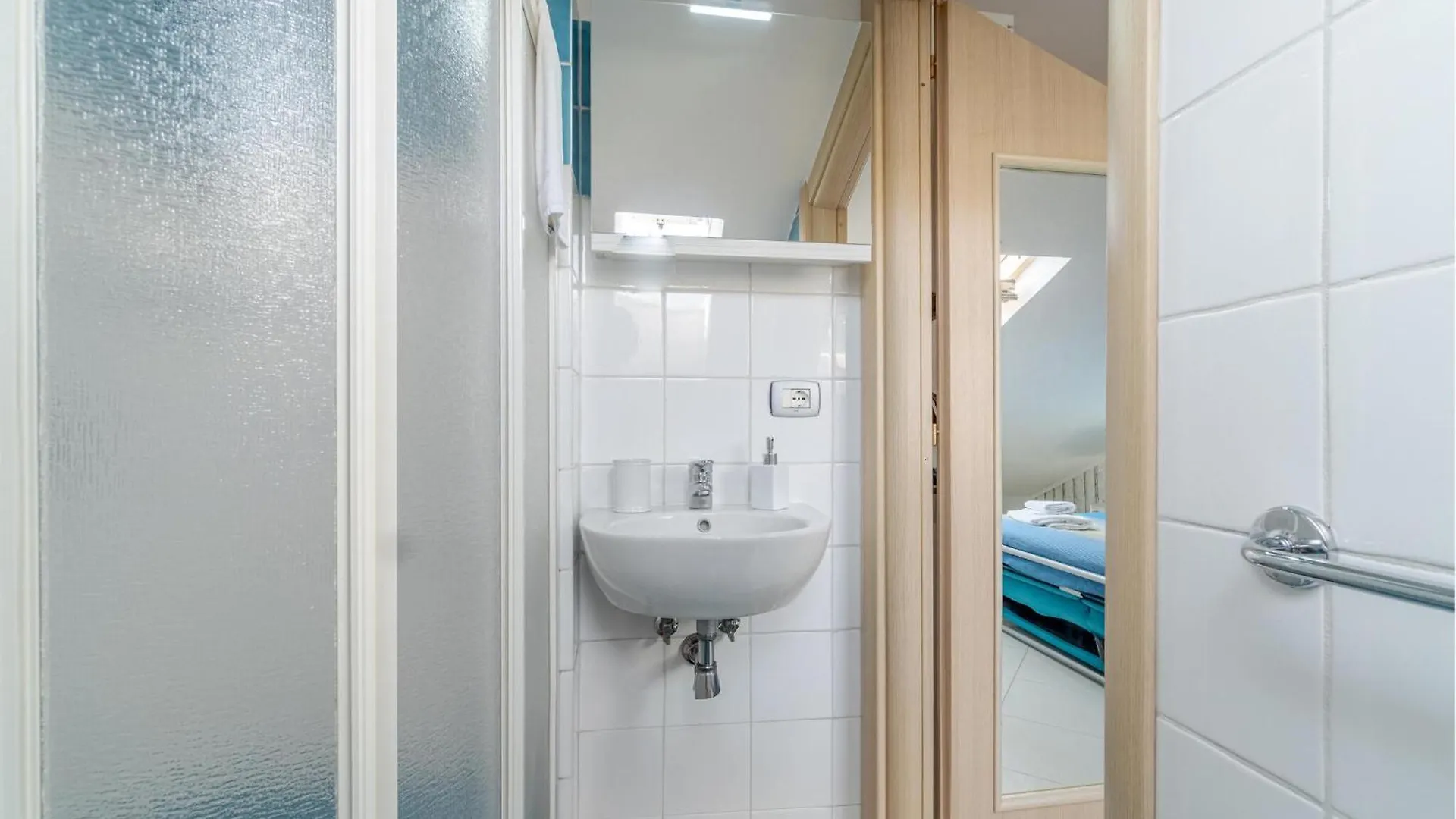 Gorgeous Apartment In Levanto With Kitchen 0*,