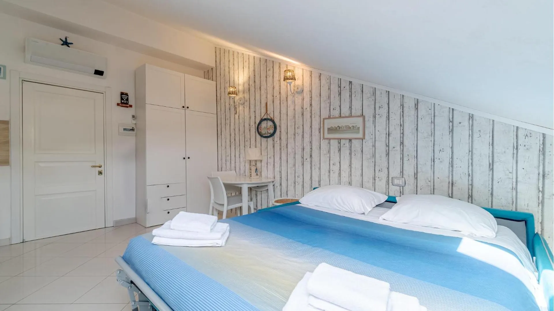 Gorgeous Apartment In Levanto With Kitchen