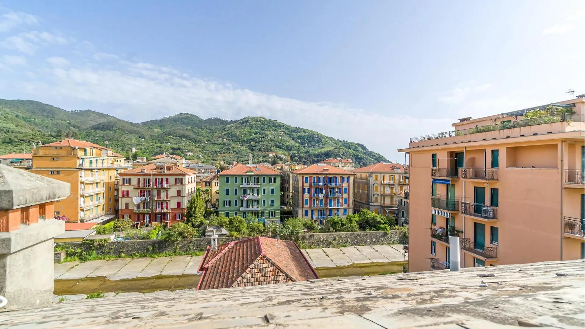 Gorgeous Apartment In Levanto With Kitchen 0*,